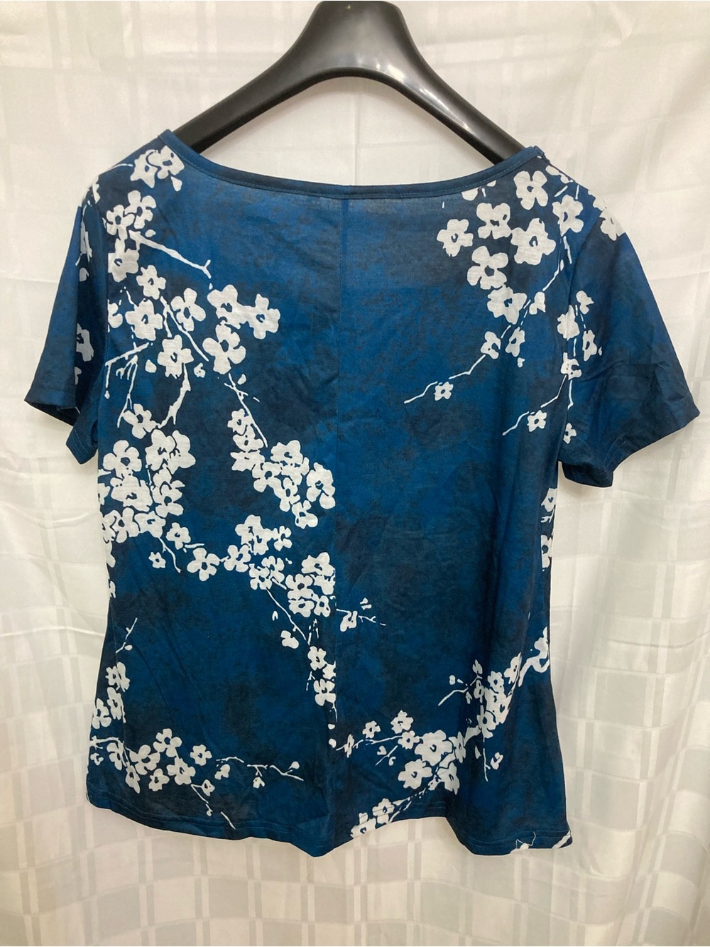 Blouse - Picture 2 of 5